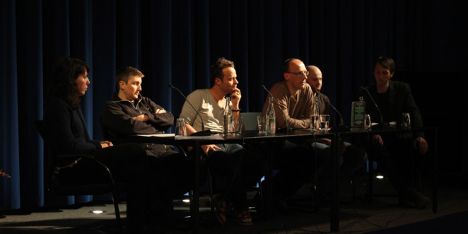 Diskussionsrunde mit Manuela Kay, Oli Wood, Sven Lewandowski, Jan Soldat, Lisa Andergassen und Till Claassen